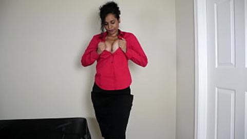 HornyLily Almost Gets A Inward Climax Interracial Indian Poke