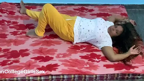 Indian College Teacher Having Sex With Mature Desi Man