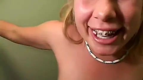 Tiny Summer gets her cock-squeezing vagina fingerblasted and tongued by her g/g paramour