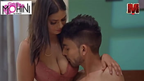 Stepson's fantasy: Indian MUMMY Mohinibob gets her booty humped by her stepson's rock hard pecker