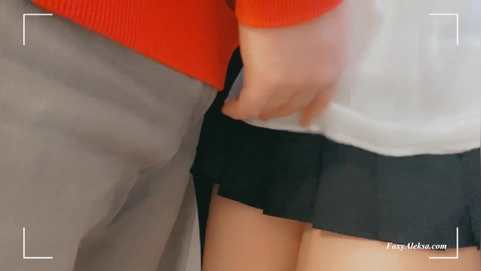 FoxyAleksa and Antonio Clemens caught fingerblasting in public, sloppy petting in bus